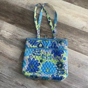 Vera Bradley quilted bag